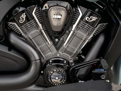 2025 Indian Motorcycle Challenger Dark Horse 112 Frost Silver Smoke - Photo 11