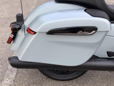 2025 Indian Motorcycle Challenger Dark Horse 112 Frost Silver Smoke - Photo 9