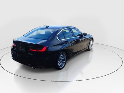 2025 BMW 3 Series - Photo 7