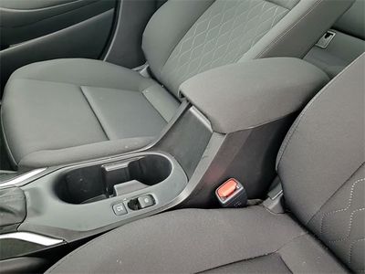 2025 Toyota Corolla - Photo 19