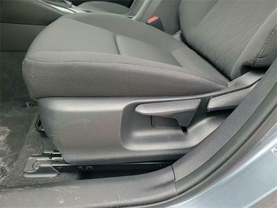 2025 Toyota Corolla - Photo 12