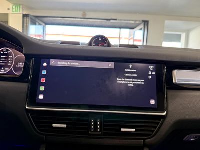 2022 Porsche Cayenne - Photo 23