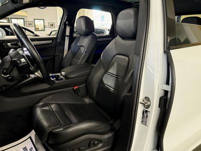 2022 Porsche Cayenne - Photo 13
