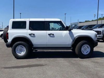 2026 Ford Bronco - Photo 2