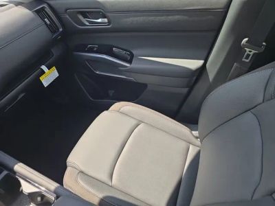 2026 Nissan Pathfinder — photo 16 view
