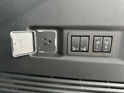 2023 GMC Yukon - Photo 33