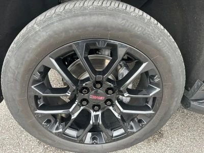 2023 GMC Yukon - Photo 14