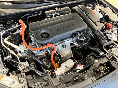 2026 Honda Civic Hatchback Hybrid - Photo 11