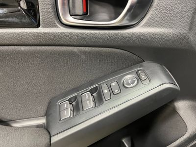 2026 Honda Civic Hatchback Hybrid - Photo 14