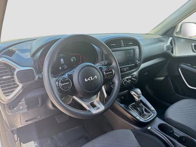 2023 Kia Soul — photo 9 view
