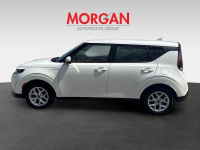 2023 Kia Soul — interior view