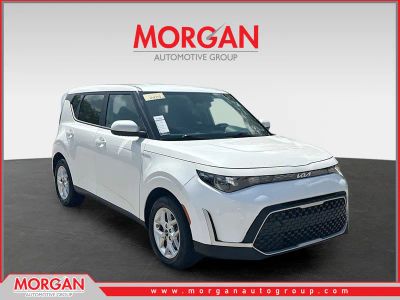2023 Kia Soul LX in Snow White Pearl — front three-quarter view