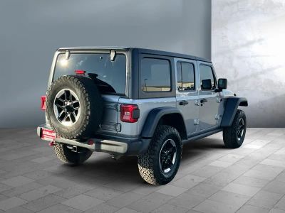 2018 Jeep Wrangler Unlimited — engine compartment view