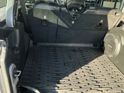 2018 Jeep Wrangler Unlimited — photo 17 view