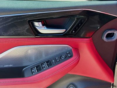 2024 Acura MDX — photo 17 view