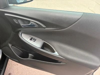 2017 Chevrolet Malibu - Photo 21