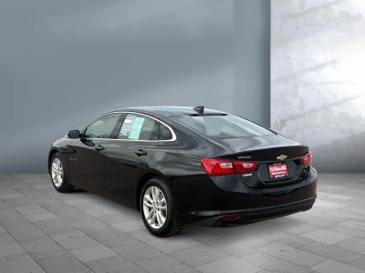 2017 Chevrolet Malibu - Photo 4