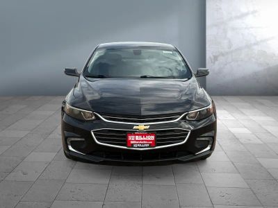 2017 Chevrolet Malibu - Photo 2