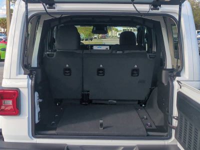 2026 Jeep Wrangler — photo 14 view
