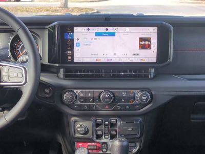 2026 Jeep Wrangler — photo 19 view