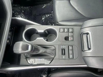 2024 Toyota Highlander — photo 21 view