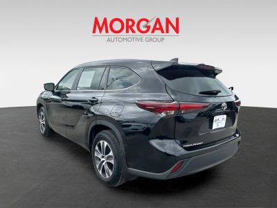 2024 Toyota Highlander — engine compartment view