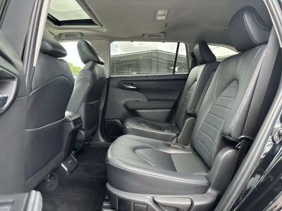 2024 Toyota Highlander — photo 23 view