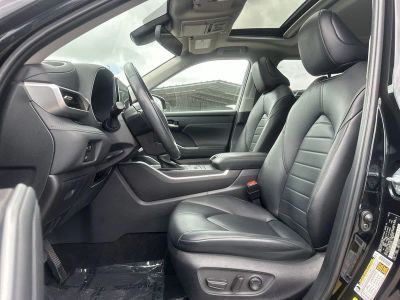 2024 Toyota Highlander — photo 13 view