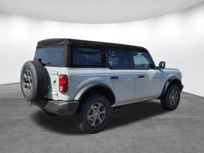 2026 Ford Bronco - Photo 2