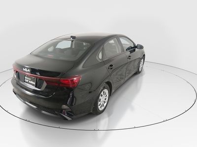 2023 Kia Forte - Photo 7