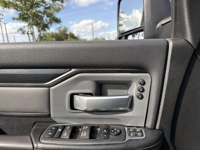 2023 Ram 2500 — photo 15 view