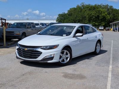 2024 Chevrolet Malibu - Photo 1