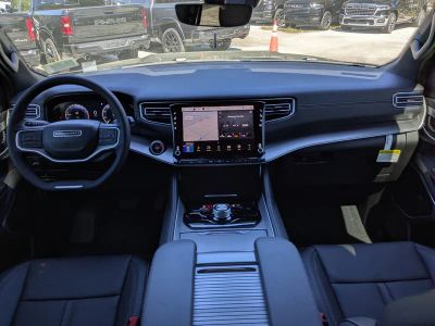2026 Jeep Grand Wagoneer — photo 17 view