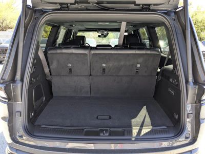 2026 Jeep Grand Wagoneer — photo 12 view