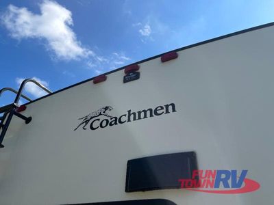 2023 Coachmen RV Freedom Express Ultra Lite - Photo 10