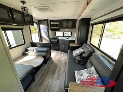 2023 Coachmen RV Freedom Express Ultra Lite - Photo 12