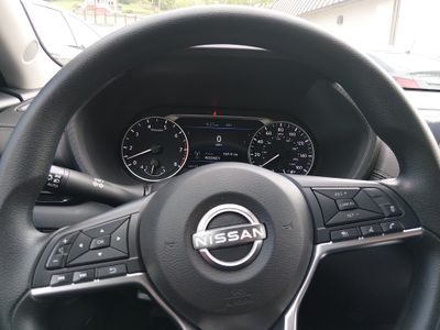 2024 Nissan Sentra — photo 12 view