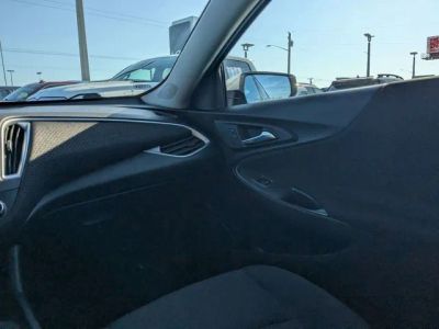 2024 Chevrolet Malibu — photo 14 view