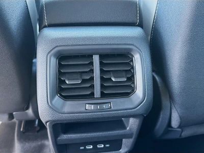 2026 Volkswagen Taos — photo 19 view