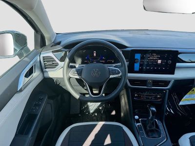 2026 Volkswagen Taos — photo 17 view