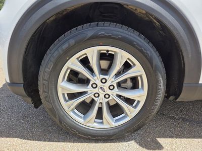 2020 Ford Explorer - Photo 26