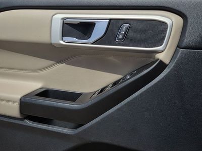 2020 Ford Explorer - Photo 18