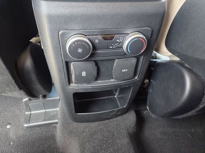 2020 Ford Explorer - Photo 21