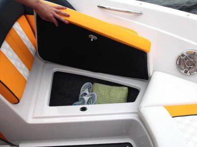 2015 Glastron GTS 207 — photo 7 view