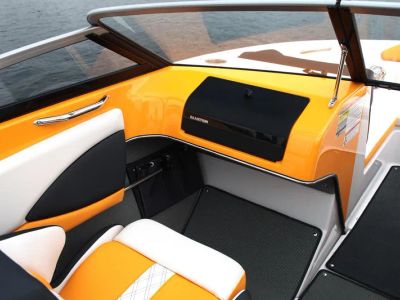 2015 Glastron GTS 207 — photo 9 view