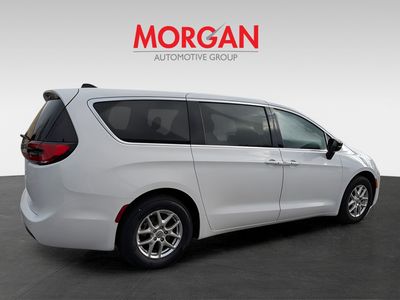 2024 Chrysler Pacifica - Photo 5