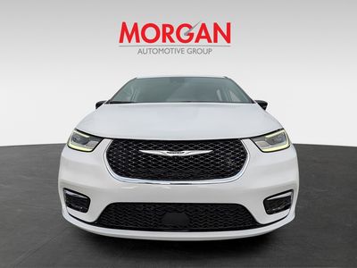 2024 Chrysler Pacifica - Photo 3