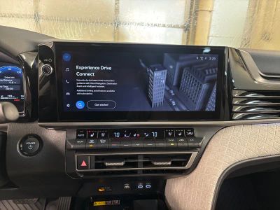 2026 Toyota Camry — photo 15 view