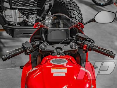 2026 Honda CBR650R E-Clutch - Photo 8