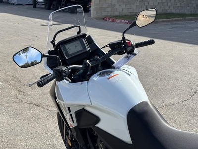 2025 Honda NX500 - Photo 8